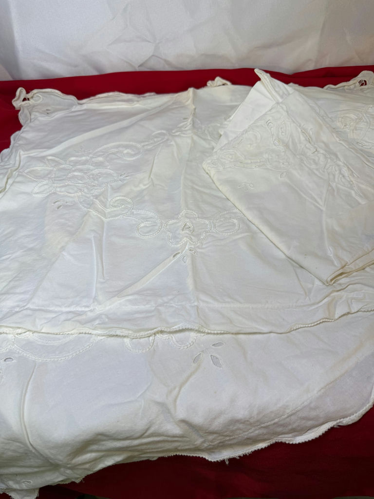Vintage Linens - image 3 of 3