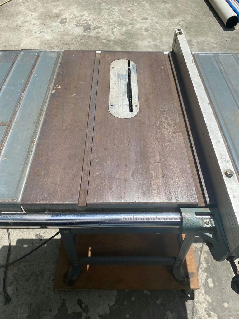 Contractor's Table Saw - image 2 of 5