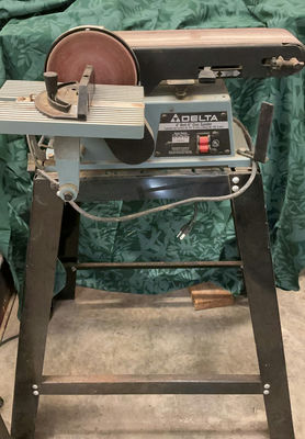 Delta Belt And Disc Sander - Image 1 of 5