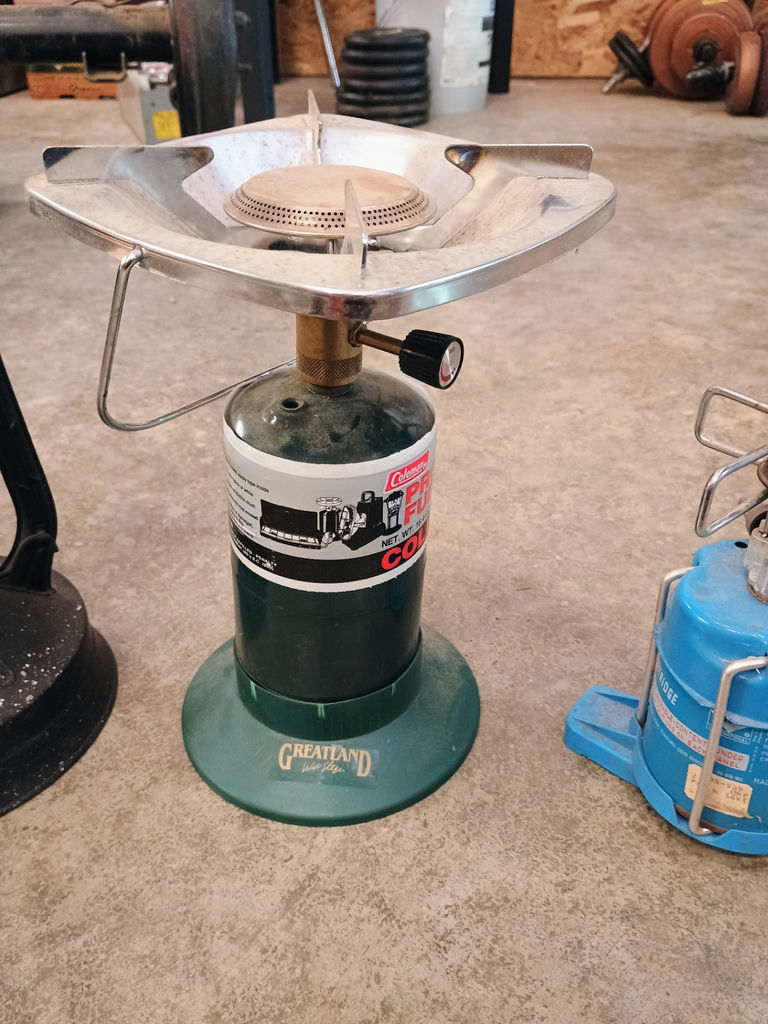 Light Weight Aluminum Lawn Chairs, cook stoves, lantern - image 6 of 7