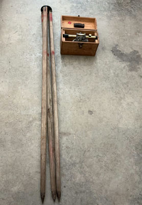 Surveying Level - Image 1 of 5