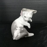 Lladro Girl w/Cat & Playful Kitten Figurines - thumbnail 2 of 12