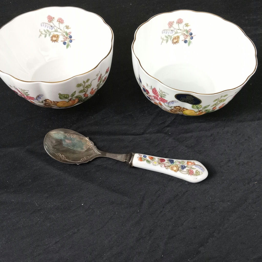 Aynsley China Somerset Hostess Pieces - image 5 of 17
