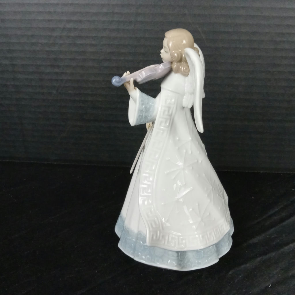 Lladro Angel w/Violin Figurine - image 4 of 7