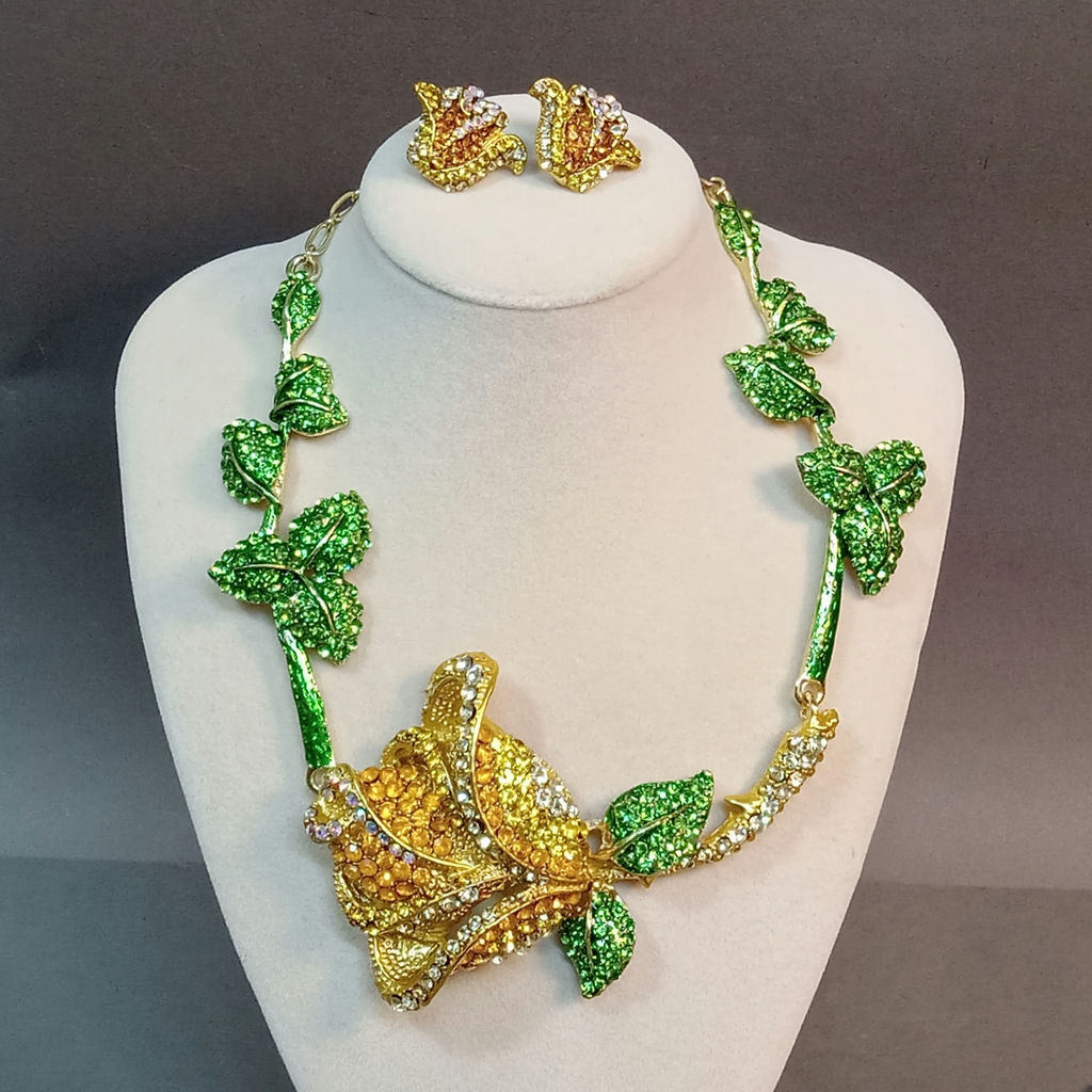 Spring Costume Jewelry Bling - image 2 of 18
