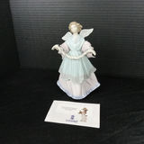 Lladro Angel w/Garland Figurine - thumbnail 2 of 6