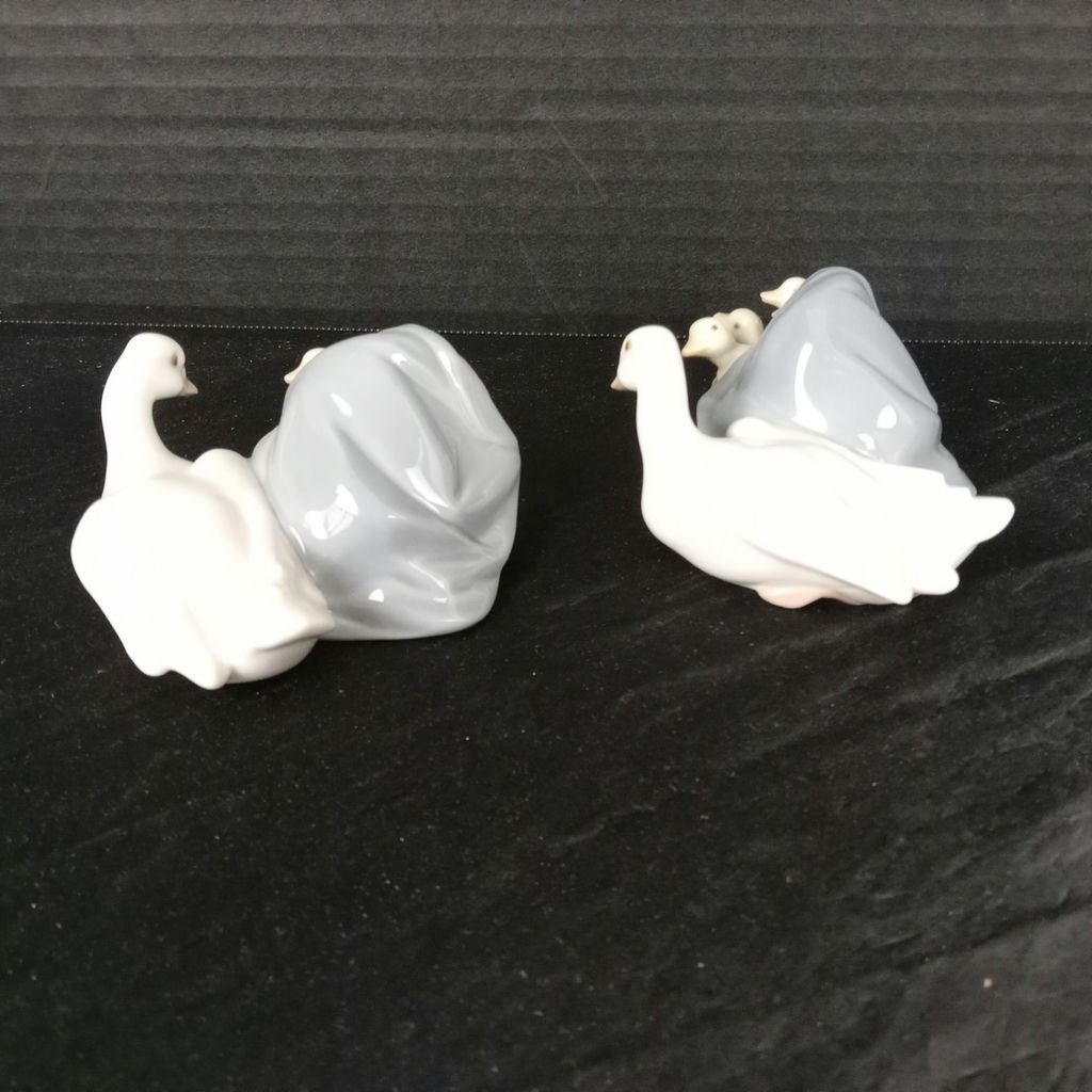 Lladro Ducks & Swans Figurines - image 7 of 10