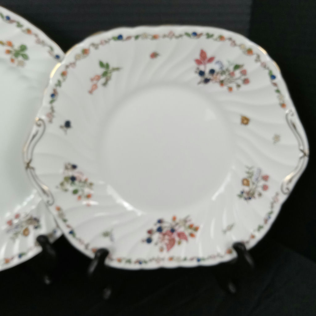 Aynsley China Somerset Blackberry Hostess Pieces - image 7 of 12