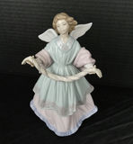 Lladro Angel w/Garland Figurine - thumbnail 1 of 6
