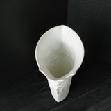 Kaiser Porzellan Bisque Vases - thumbnail 5 of 12