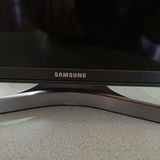 Samsung 40-inch 4K UHD Smart LED TV - thumbnail 3 of 5