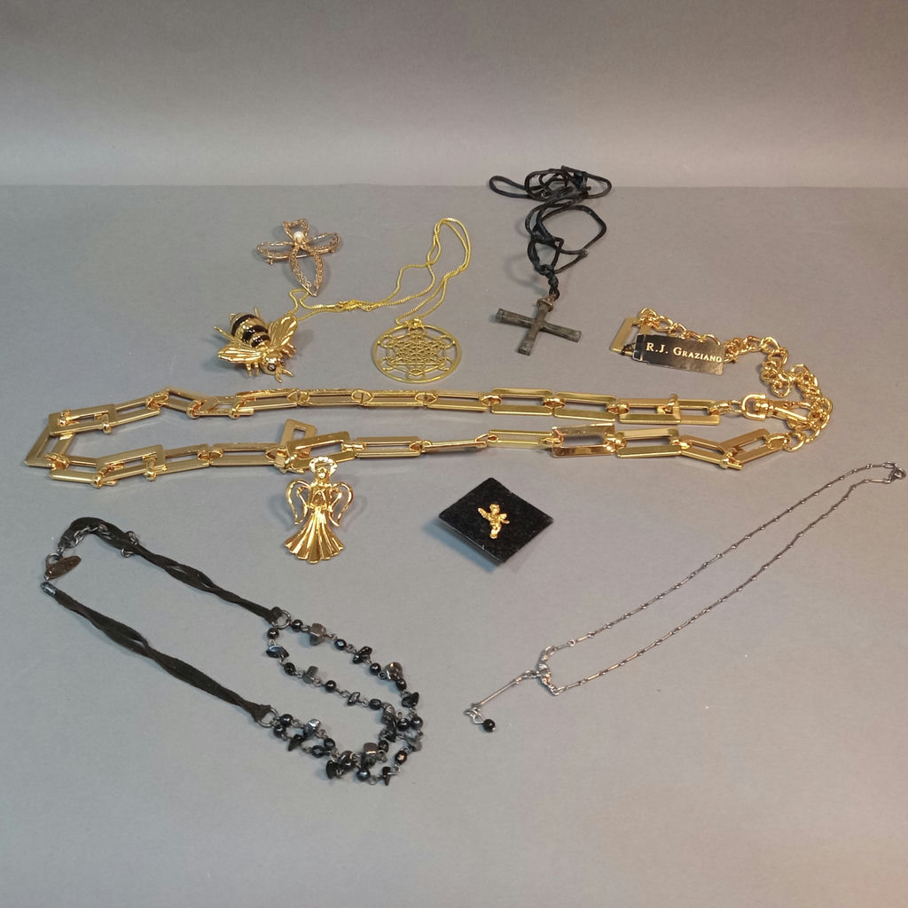 Vintage & Contemporary Costume Jewelry - image 11 of 20