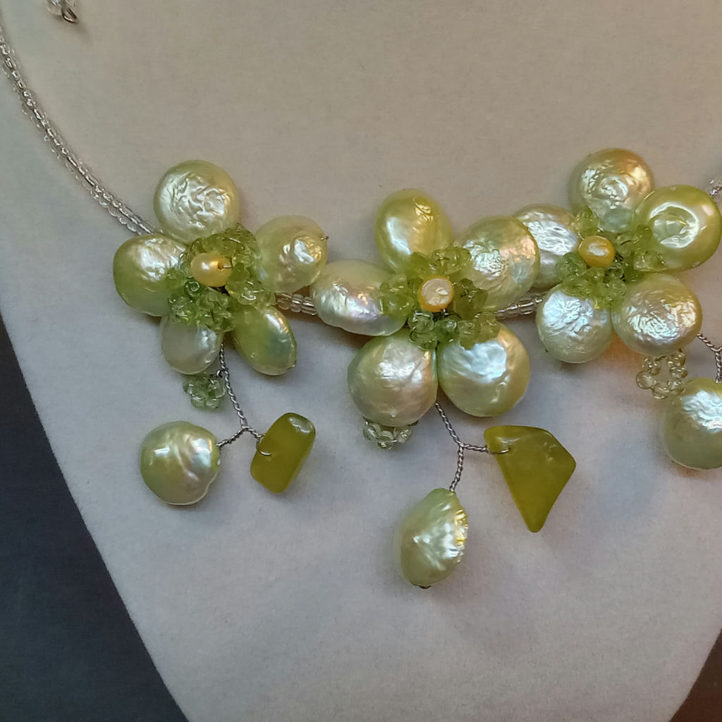 Hand Beaded Floral Jewelry - Pastels - image 12 of 18