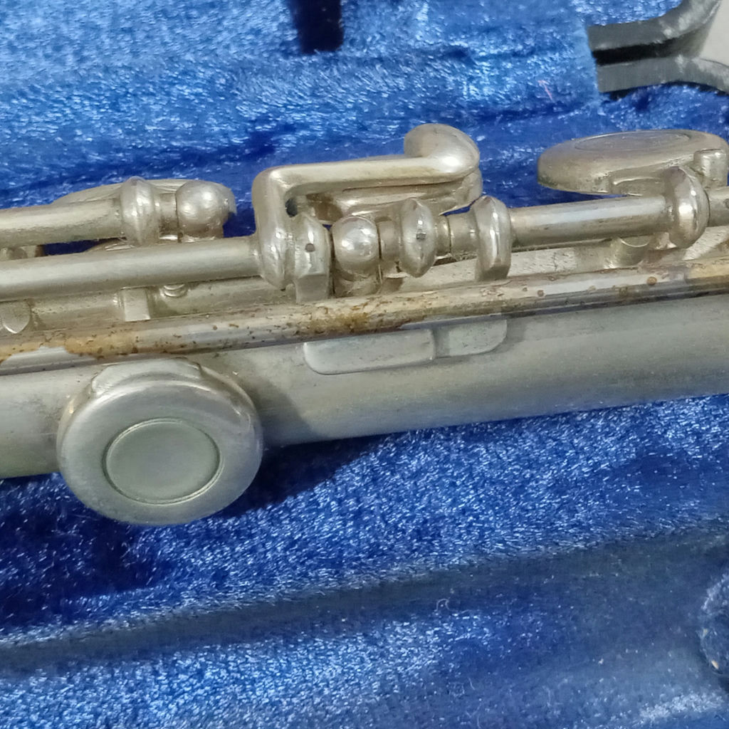 Vintage Musical Instruments - image 15 of 39