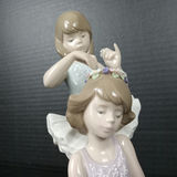 Lladro Ballet Dancers w/Flowers Figurine - thumbnail 4 of 6