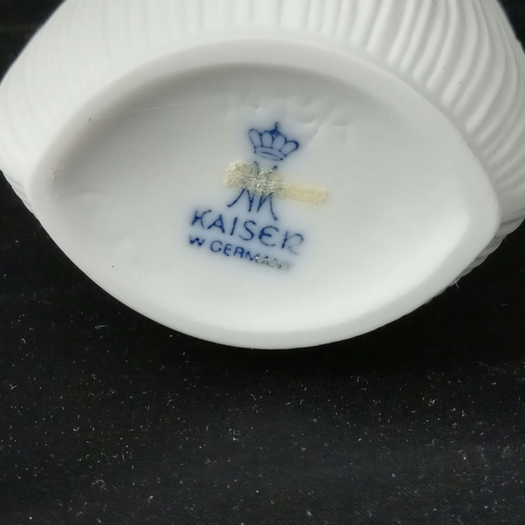 Kaiser Porzellan Vases - image 7 of 16