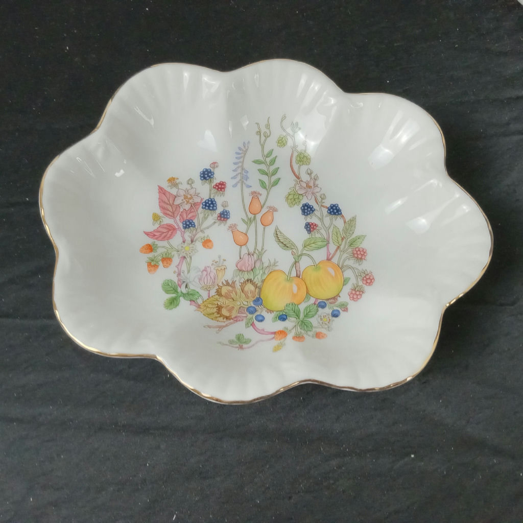 Aynsley China Somerset Hostess Pieces - image 2 of 17
