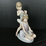 Lladro Ballet Dancers w/Flowers Figurine - thumbnail 1 of 6