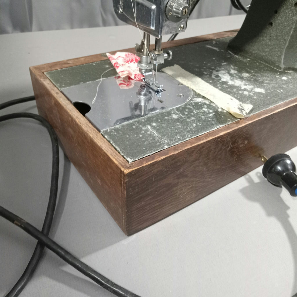 Vintage White Rotary Sewing Machine - image 11 of 16