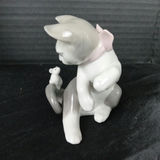 Lladro Girl w/Cat & Playful Kitten Figurines - thumbnail 4 of 12