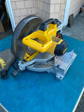 DeWalt Compound Miter Saw - thumbnail 2 of 6
