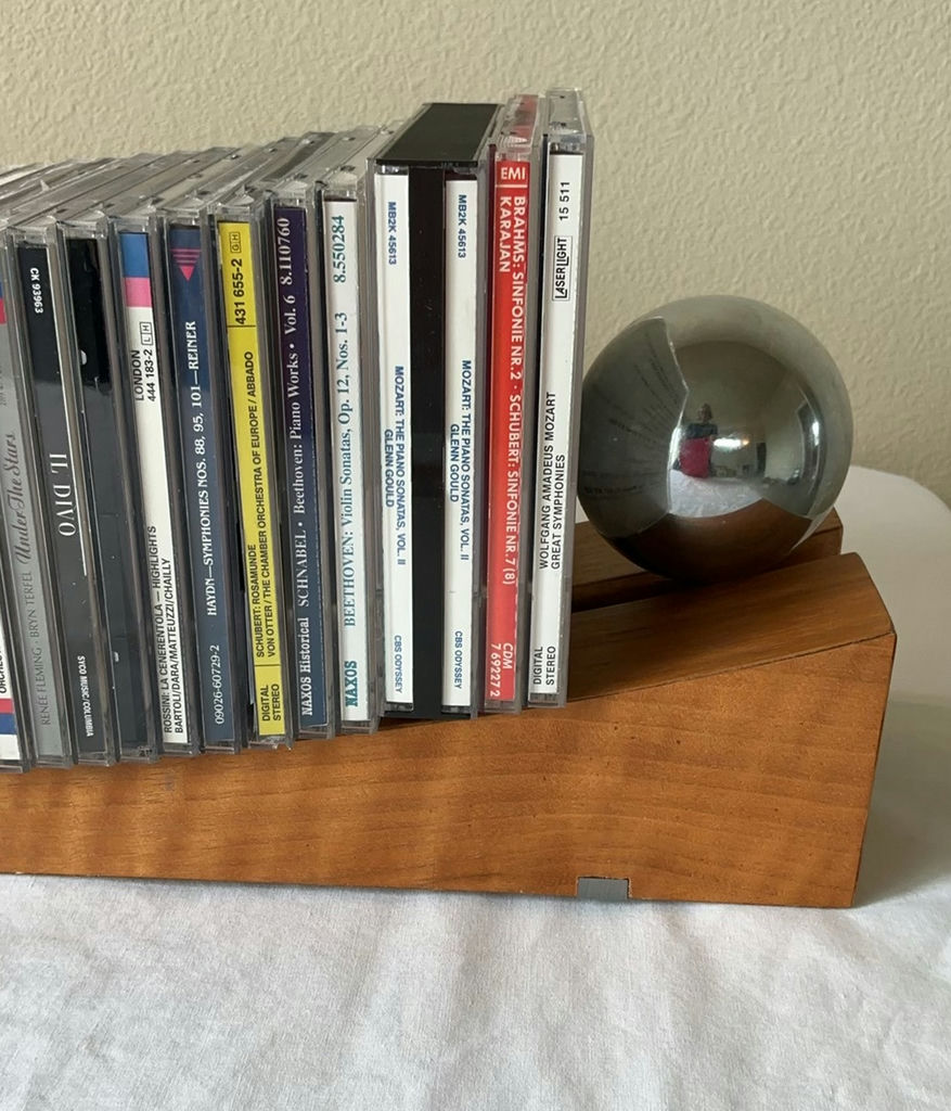 Unique CD Holder And CD’s - image 2 of 7