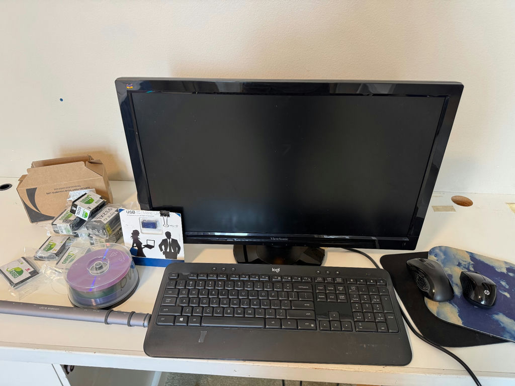 Office Monitor, Peripherals & More - image 1 of 6