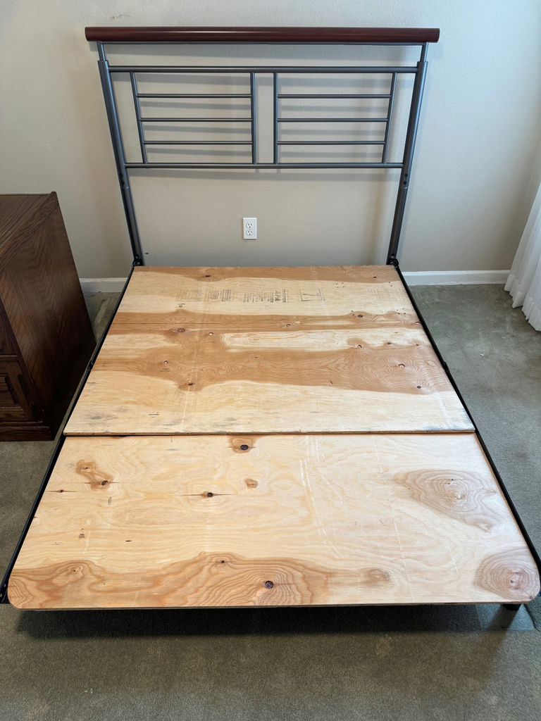 Full Sized Metal Bed Headboard and Frame - image 1 of 3