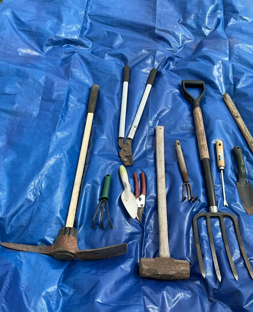 Assorted yard and garden tools - image 1 of 4