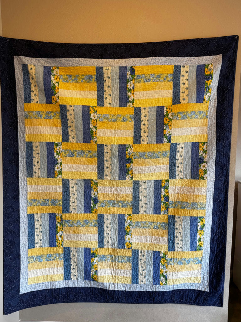 Mission Style Oak Quilt Stand with 3 Handmade Quilts   - image 7 of 12