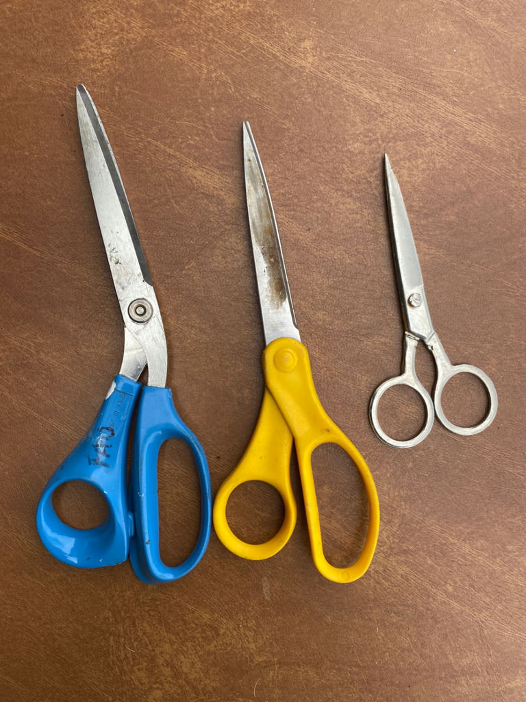 Knives and Cutting Tools - image 7 of 7