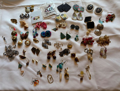 Lots of Earrings! - Image 1 of 5