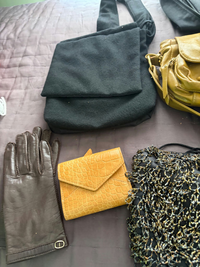 Vintage Handbags and Wallets - image 3 of 4