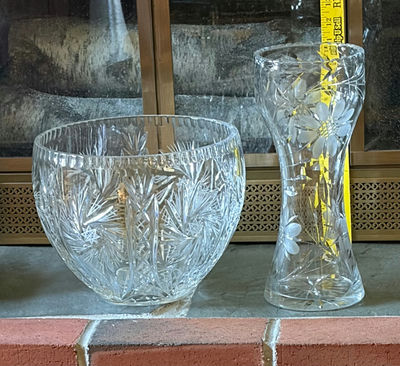 2 Large Vintage Cut Crystal Pieces - Image 1 of 3