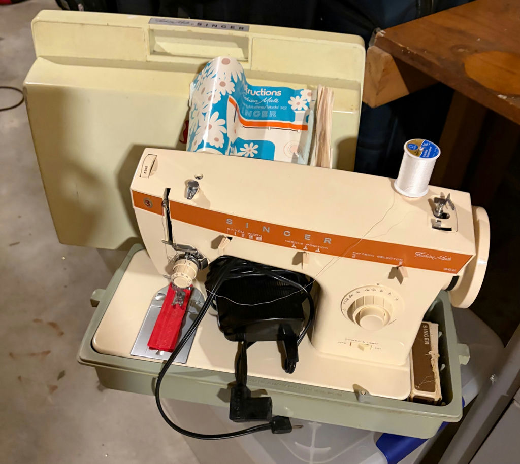 Vintage Singer Sewing Machine and Sewing Lot - image 1 of 4