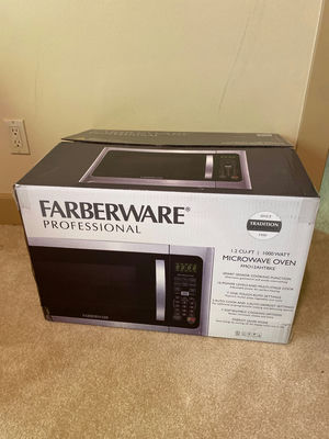NEW - Microwave Oven in Box - Image 1 of 3