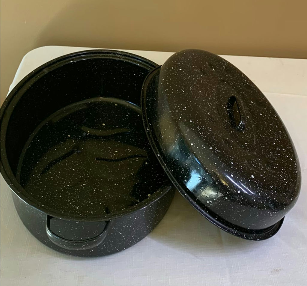 Pots And Pans - image 3 of 9