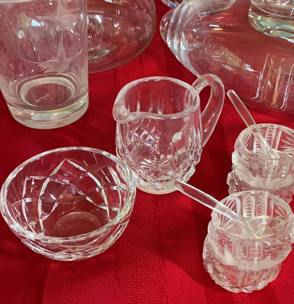 Decanters, Cut glass Pieces, Wine Gift Bags - image 2 of 6