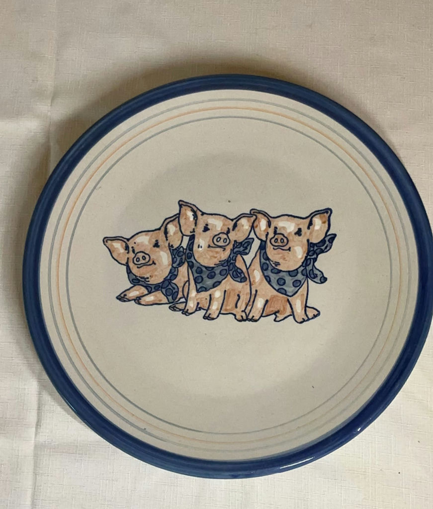 Assorted dinnerware and kitchen accessories - image 2 of 8