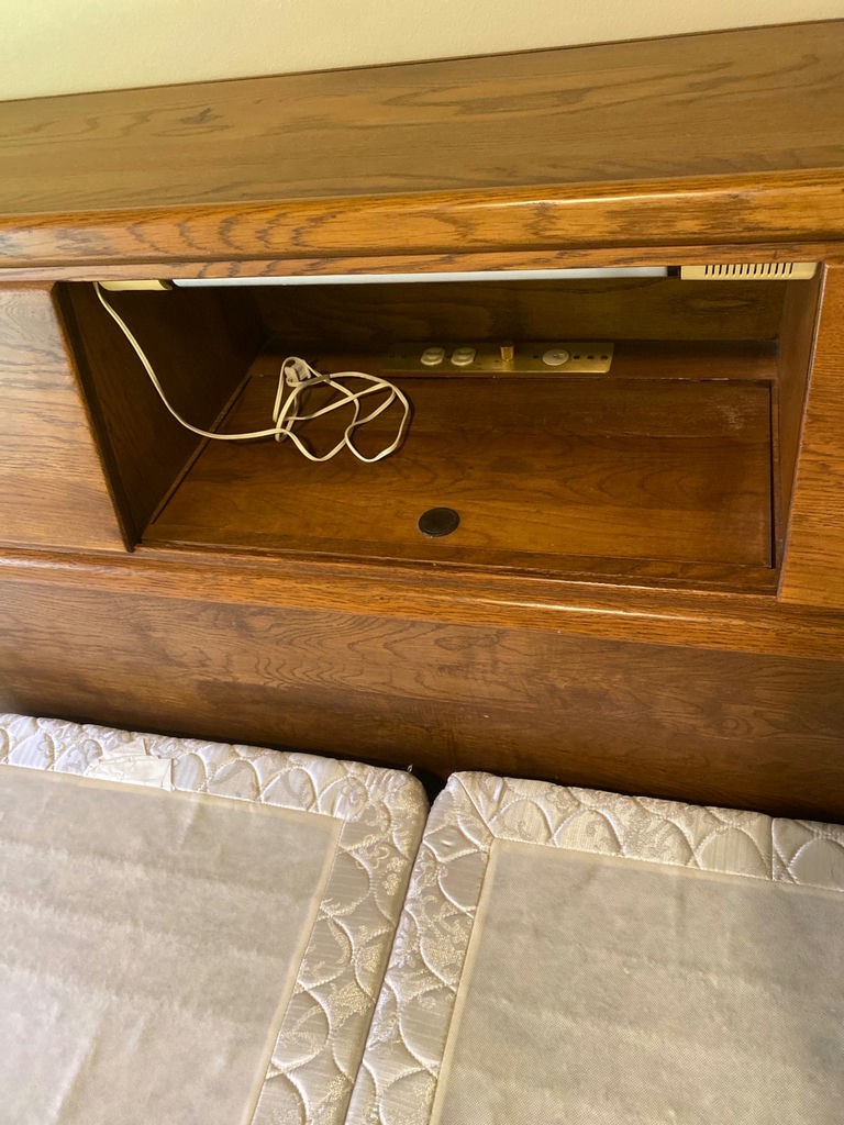  Queen Size Bed With Headboard and More - image 7 of 9
