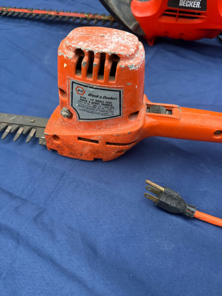 Hedge trimmers (corded and cordless) with charger - image 2 of 5