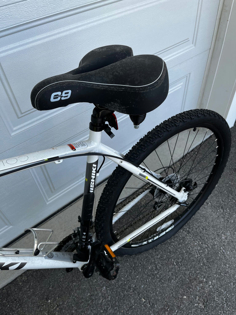 White Nishiki mountain bike with front suspension - image 2 of 5