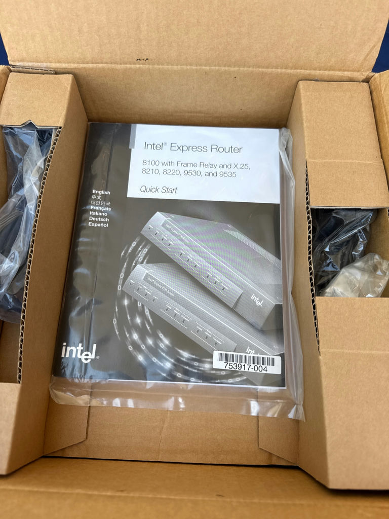 Intel Express Router kit with cables and manual - image 3 of 3