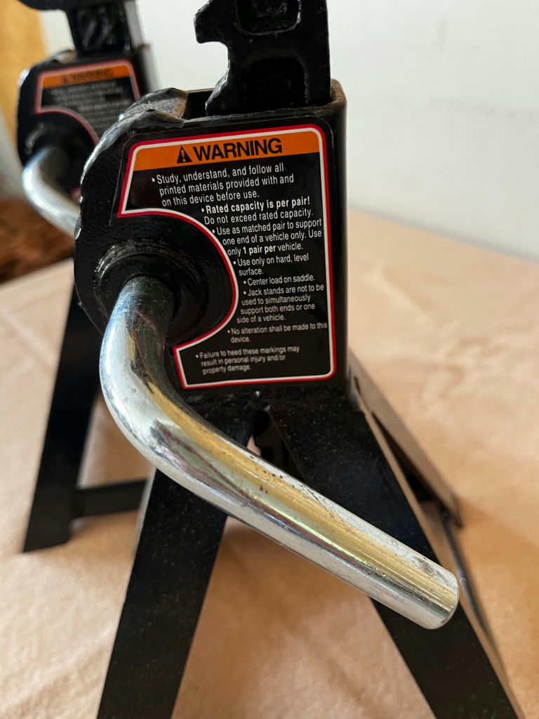 Pair of jack stands - image 3 of 3