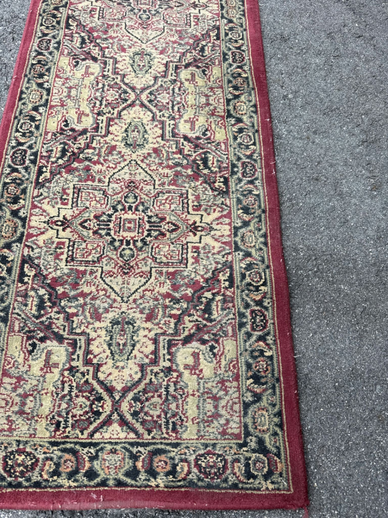 Oriental-style runner rug - image 3 of 6