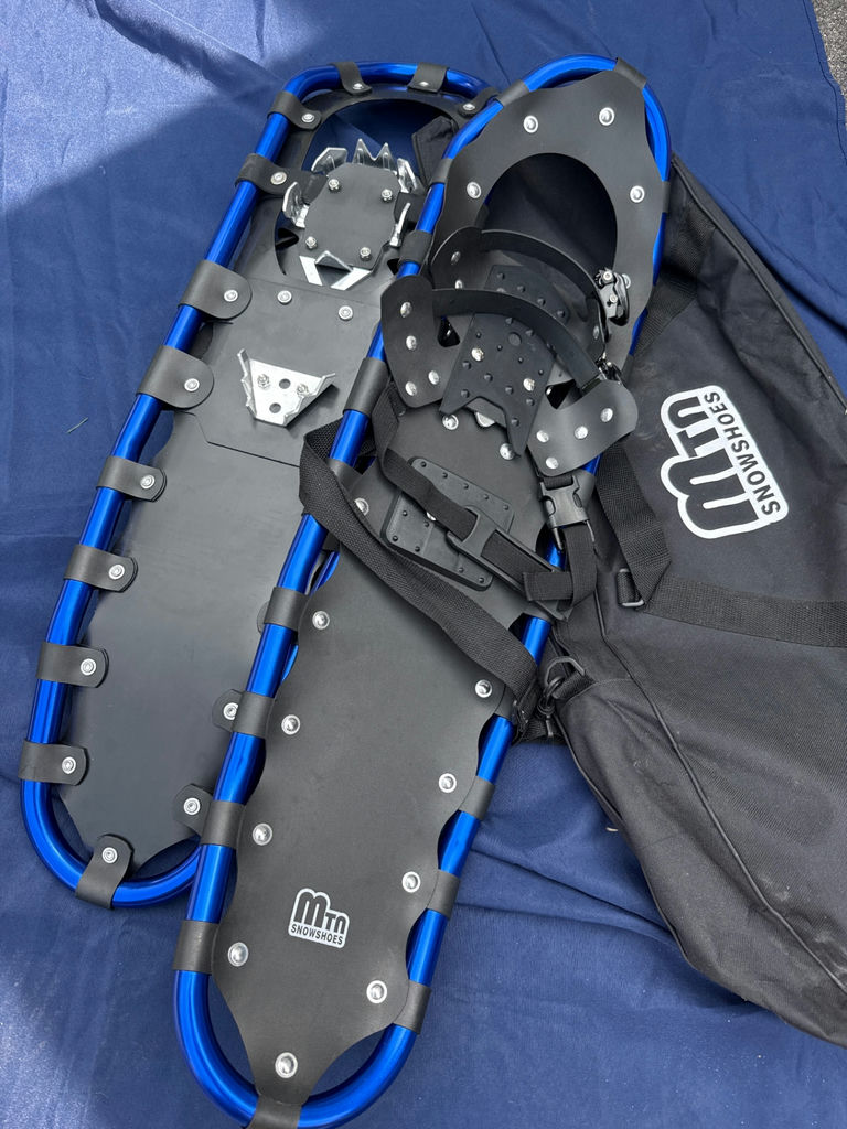Blue-framed snowshoes with bindings and carrying bag - image 2 of 2