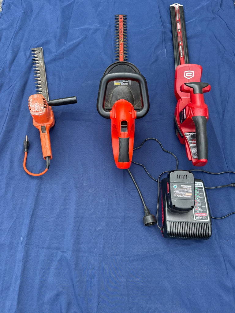 Hedge trimmers (corded and cordless) with charger - image 1 of 5