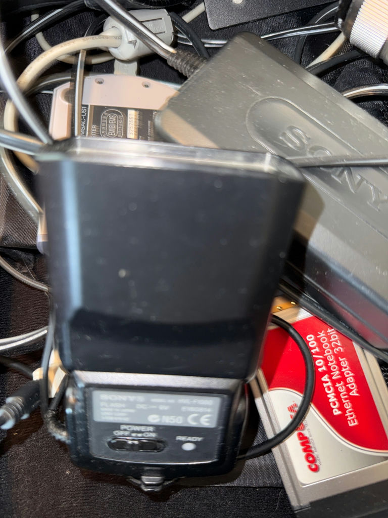 Sony DSC-F717 digital camera and accessories - image 4 of 4