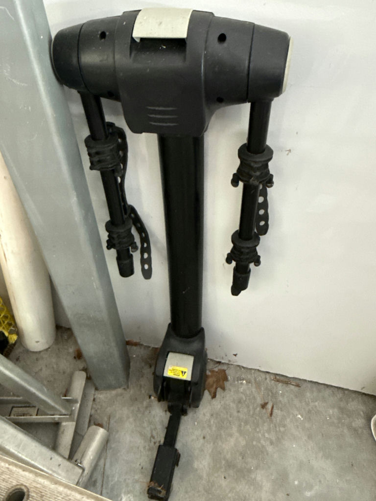 Thule bike rack - image 1 of 2