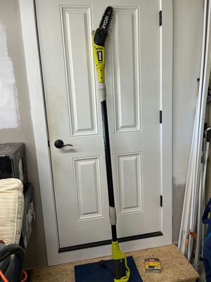 Ryobi electric pole saw with Oregon R40 10-inch saw chain - Image 1 of 5